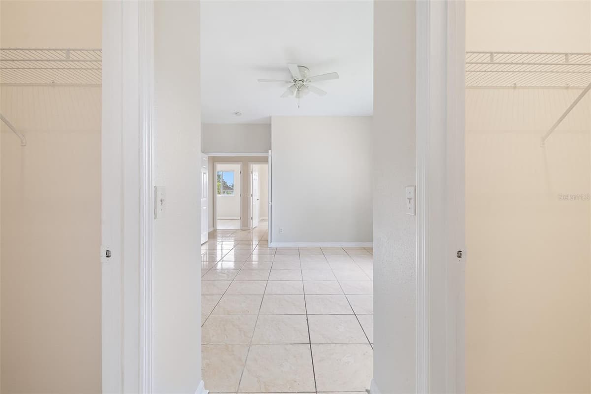 138 HOLLYHOCK COURT — photo 34 of 36
