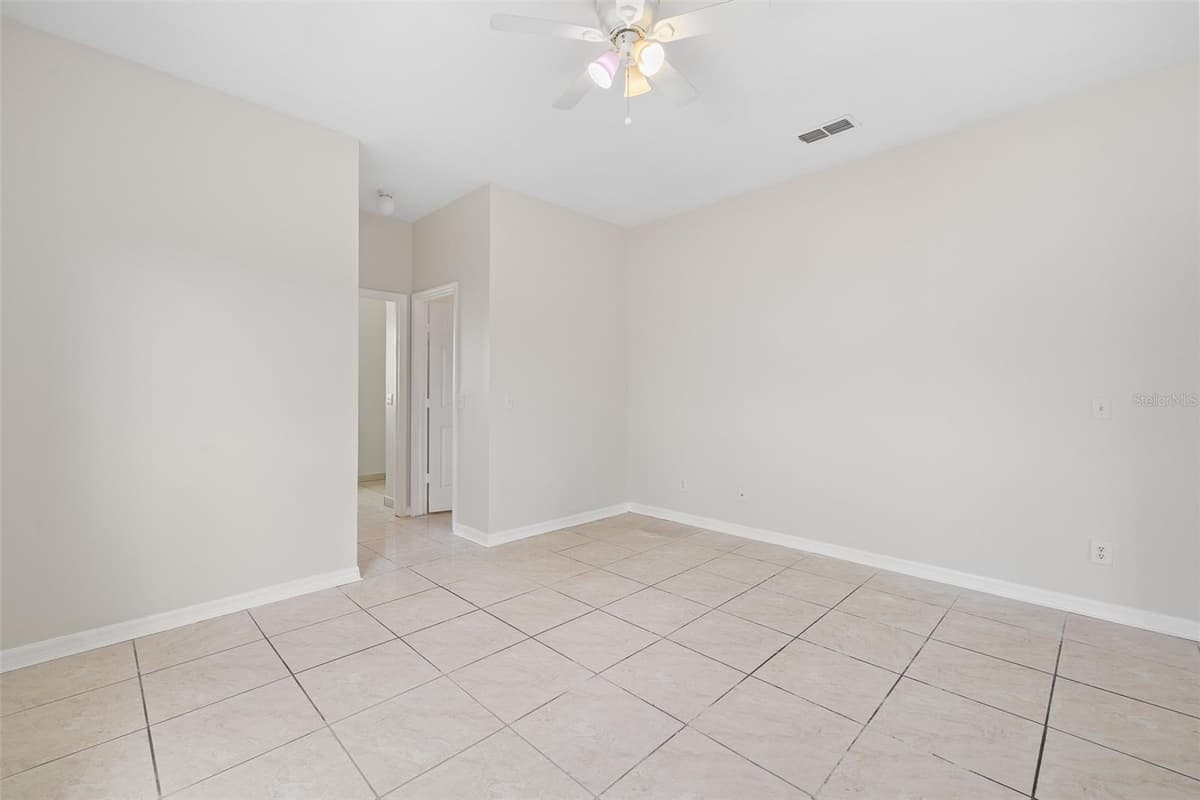 138 HOLLYHOCK COURT — photo 30 of 36