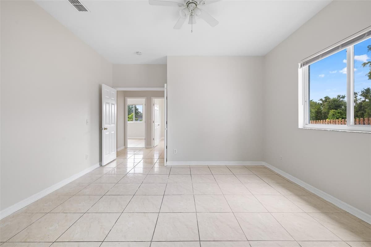 138 HOLLYHOCK COURT — photo 35 of 36