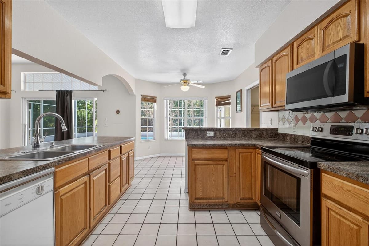2727 RUNNING SPRINGS LOOP — photo 17 of 61