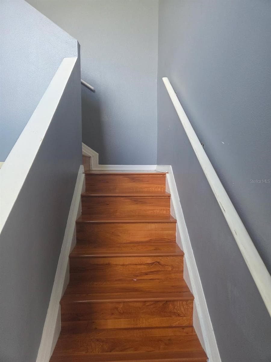 321 LAKE HILLS LANE — photo 11 of 30