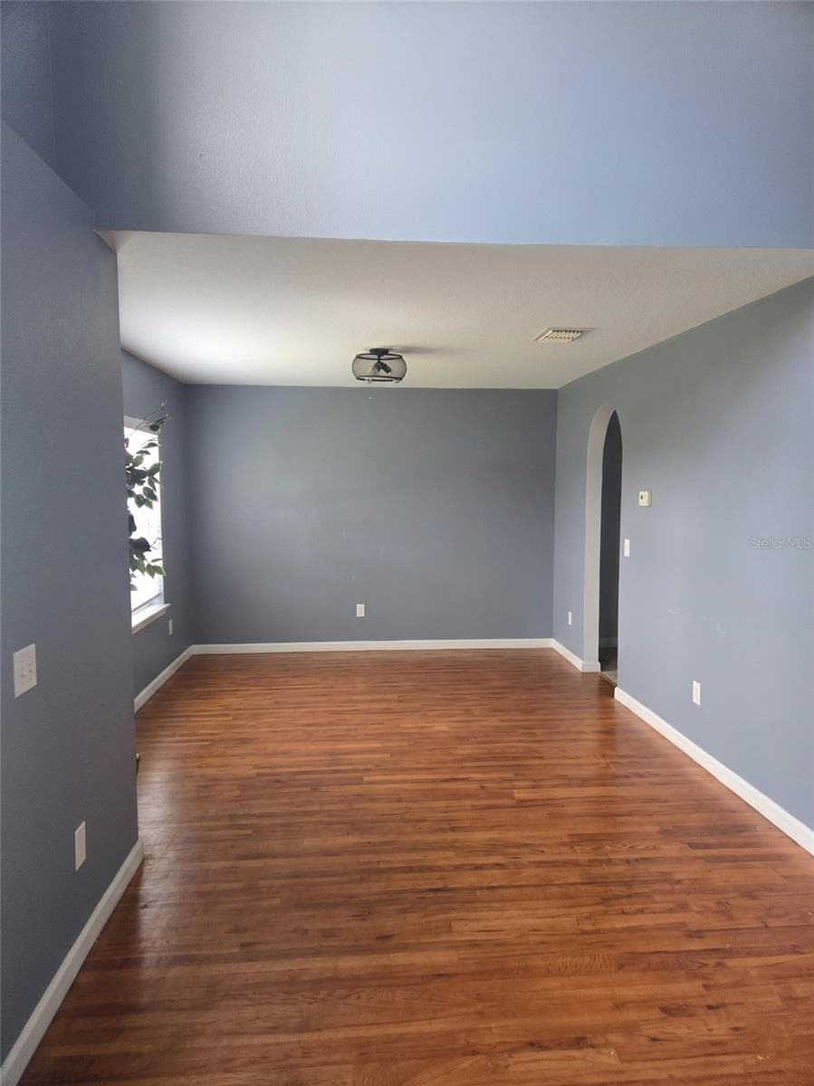 321 LAKE HILLS LANE — photo 6 of 30