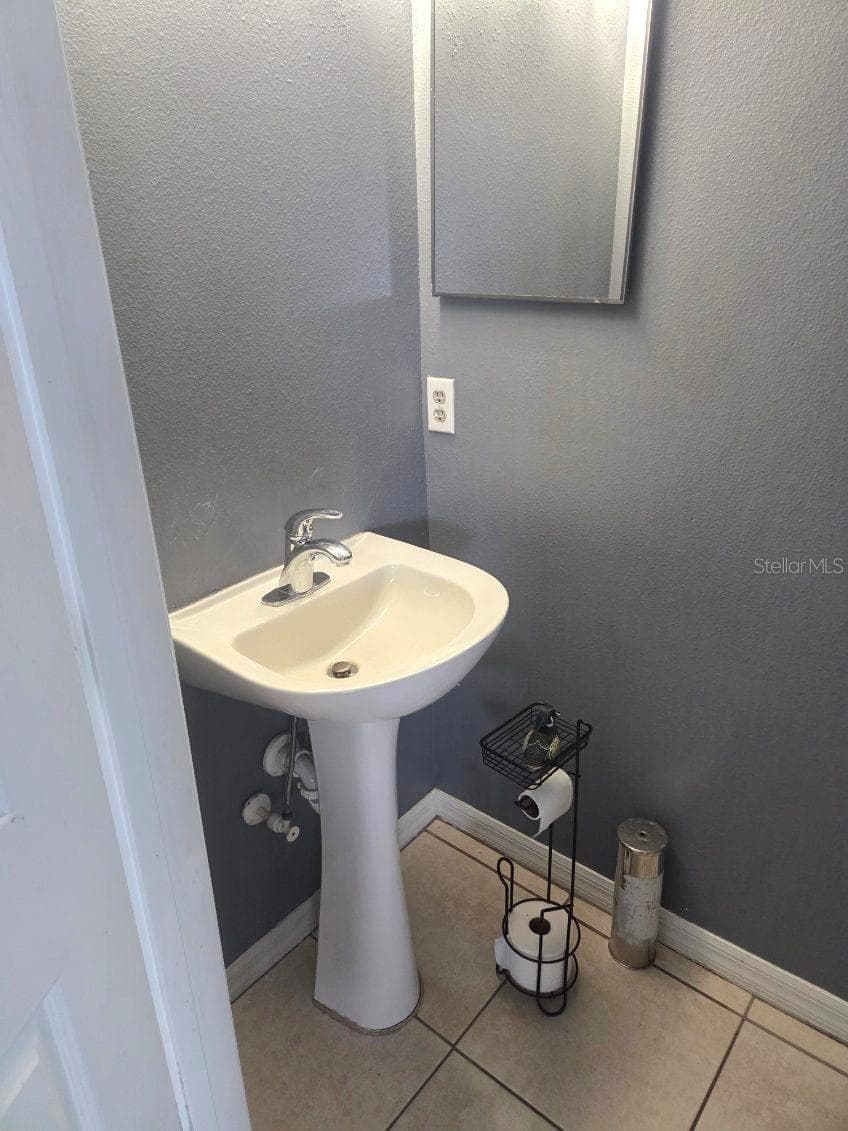 321 LAKE HILLS LANE — photo 10 of 30
