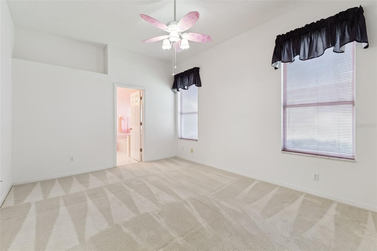 2615 BURWOOD AVENUE — photo 15 of 34