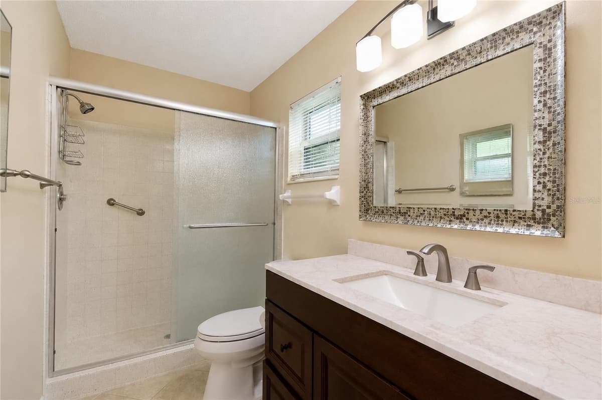 8702 94TH STREET — photo 19 of 39