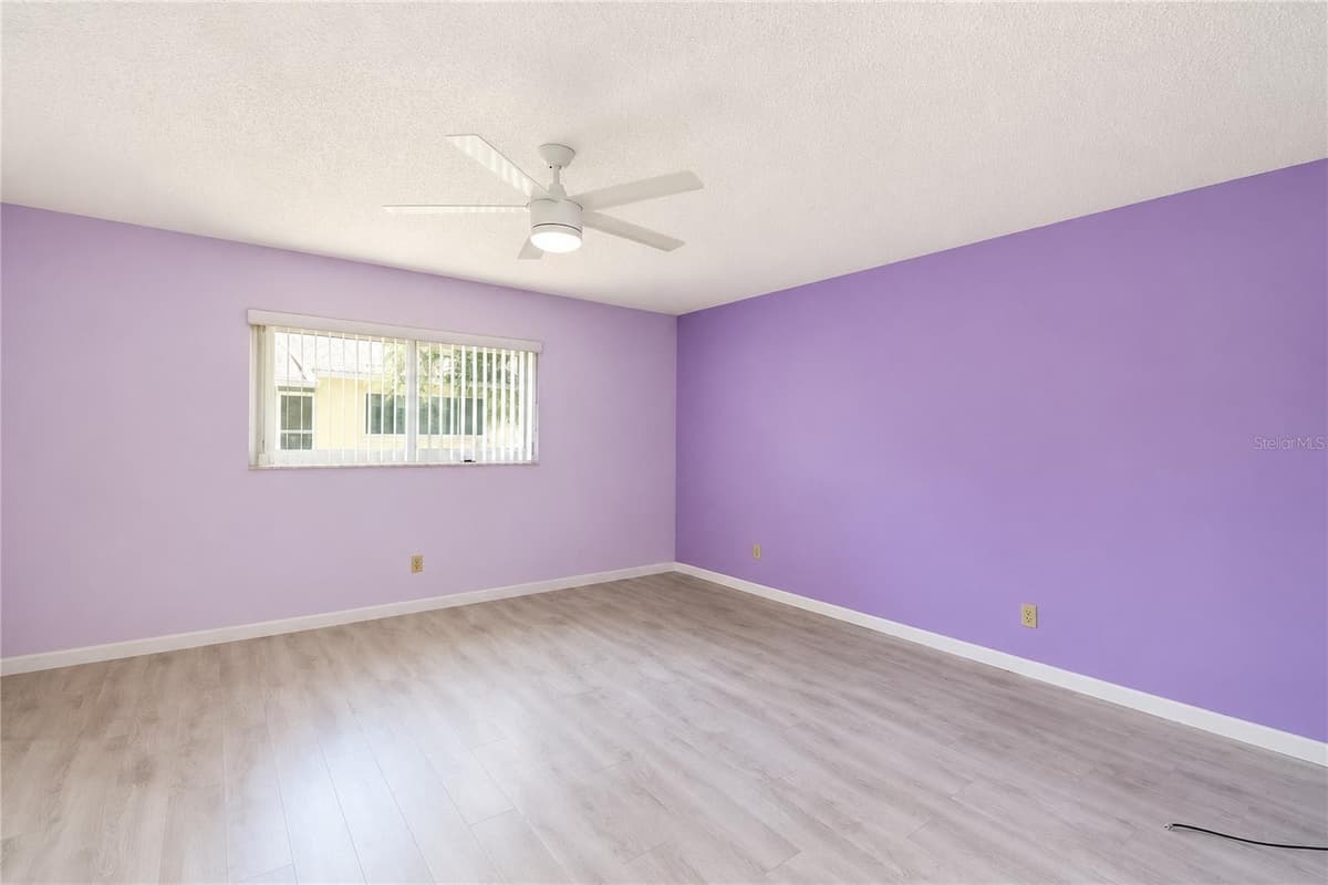 8702 94TH STREET — photo 16 of 39