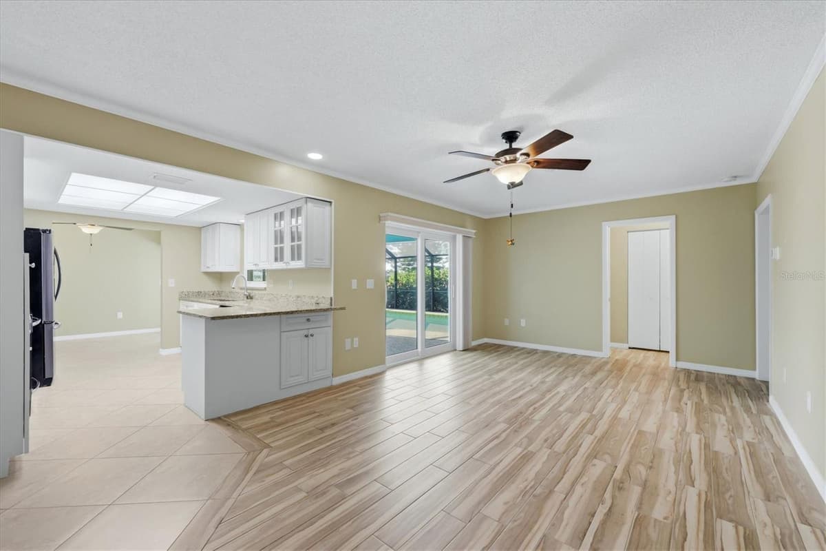 935 BOUNDARY ROAD — photo 13 of 42