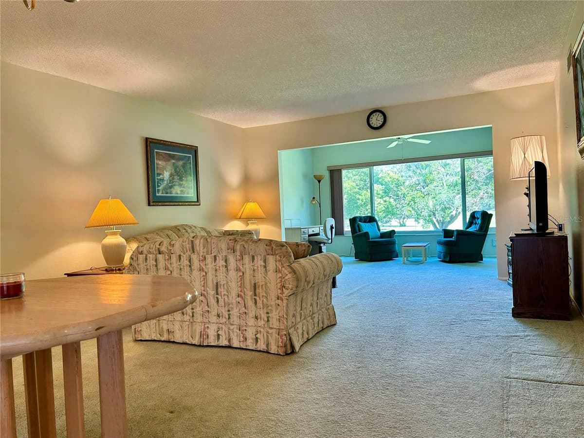 2340 GRECIAN WAY — photo 9 of 52