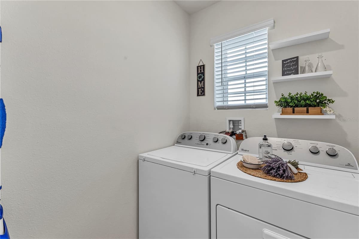 1702 WALNUT CREEK DRIVE — photo 17 of 20