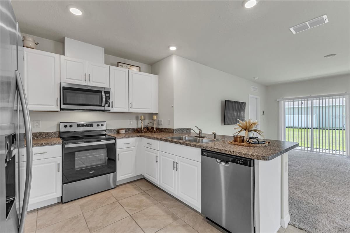 1702 WALNUT CREEK DRIVE — photo 7 of 20