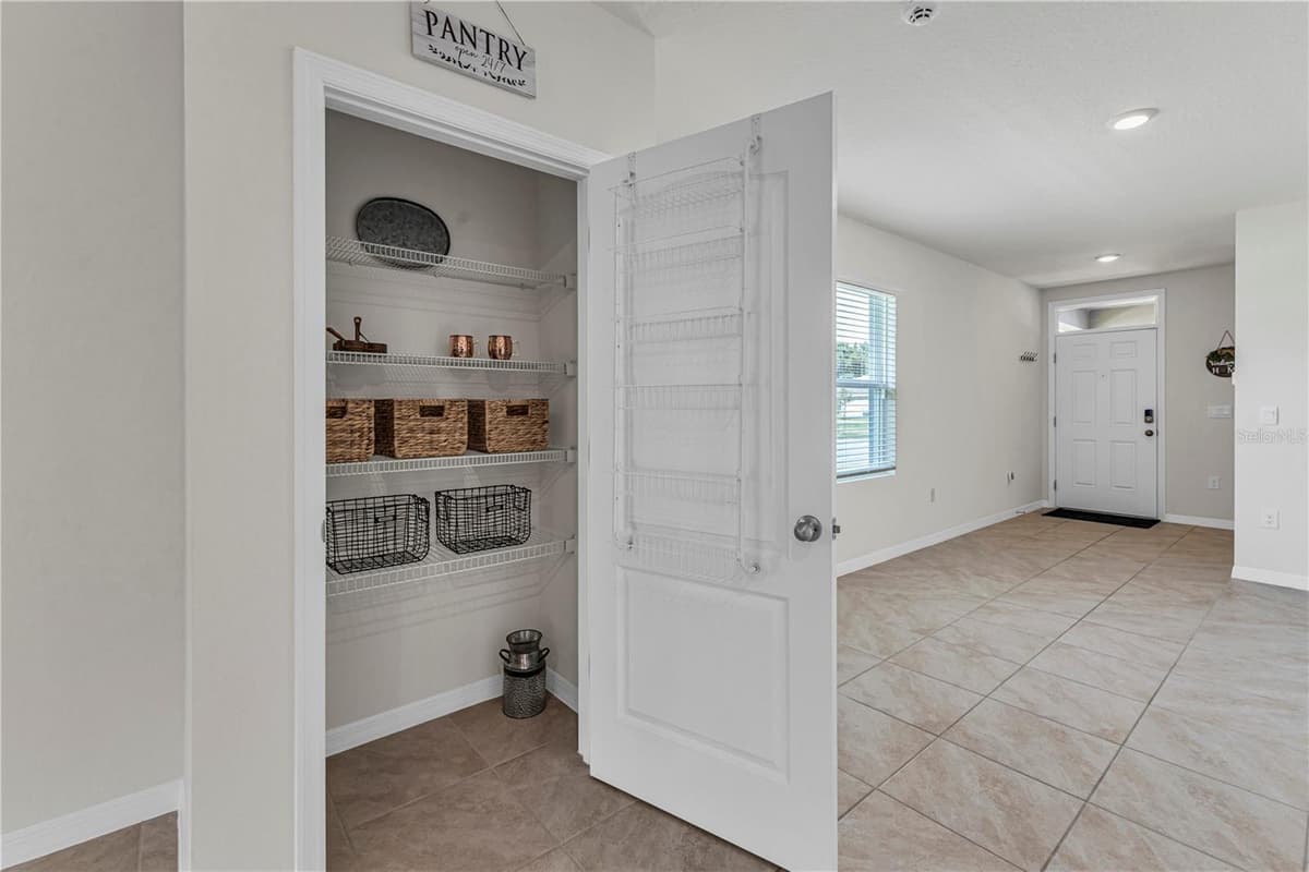 1702 WALNUT CREEK DRIVE — photo 9 of 20