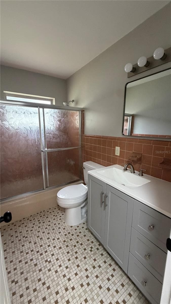 658 ELGROVE DRIVE — photo 36 of 48