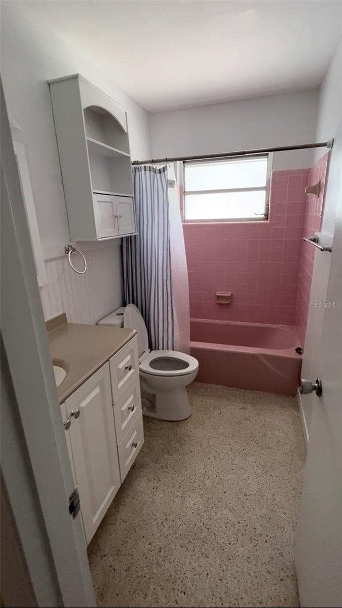 2618 LAKESHORE CIRCLE — photo 3 of 6