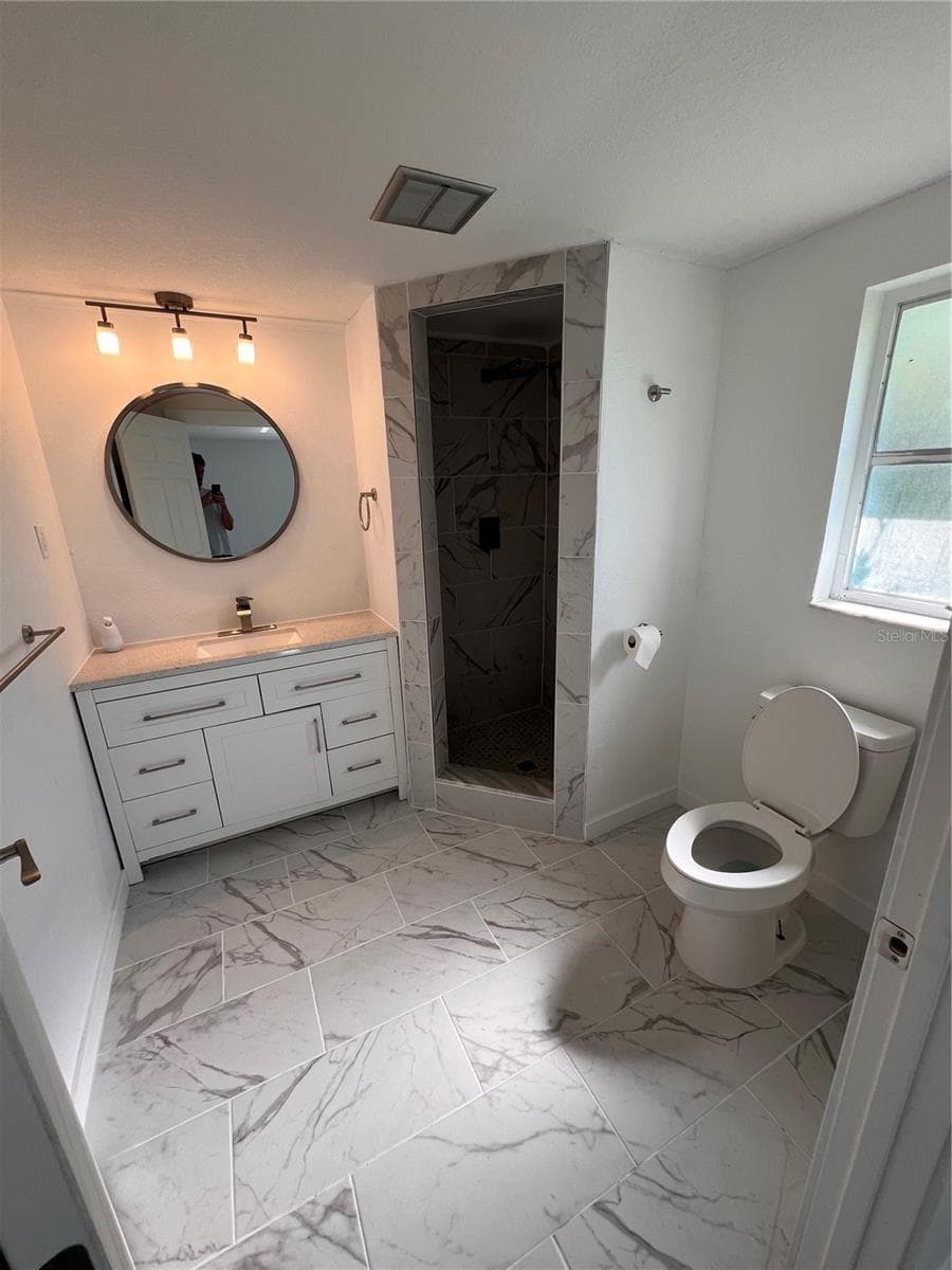 457 GARFIELD AVE NW AVENUE — photo 4 of 10