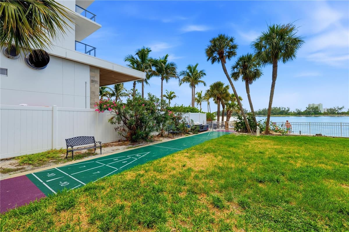 675 GULFVIEW BOULEVARD — photo 18 of 26