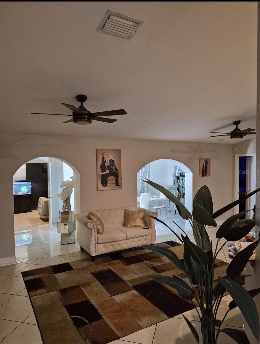 4856 ARCHIE LANE — photo 3 of 8