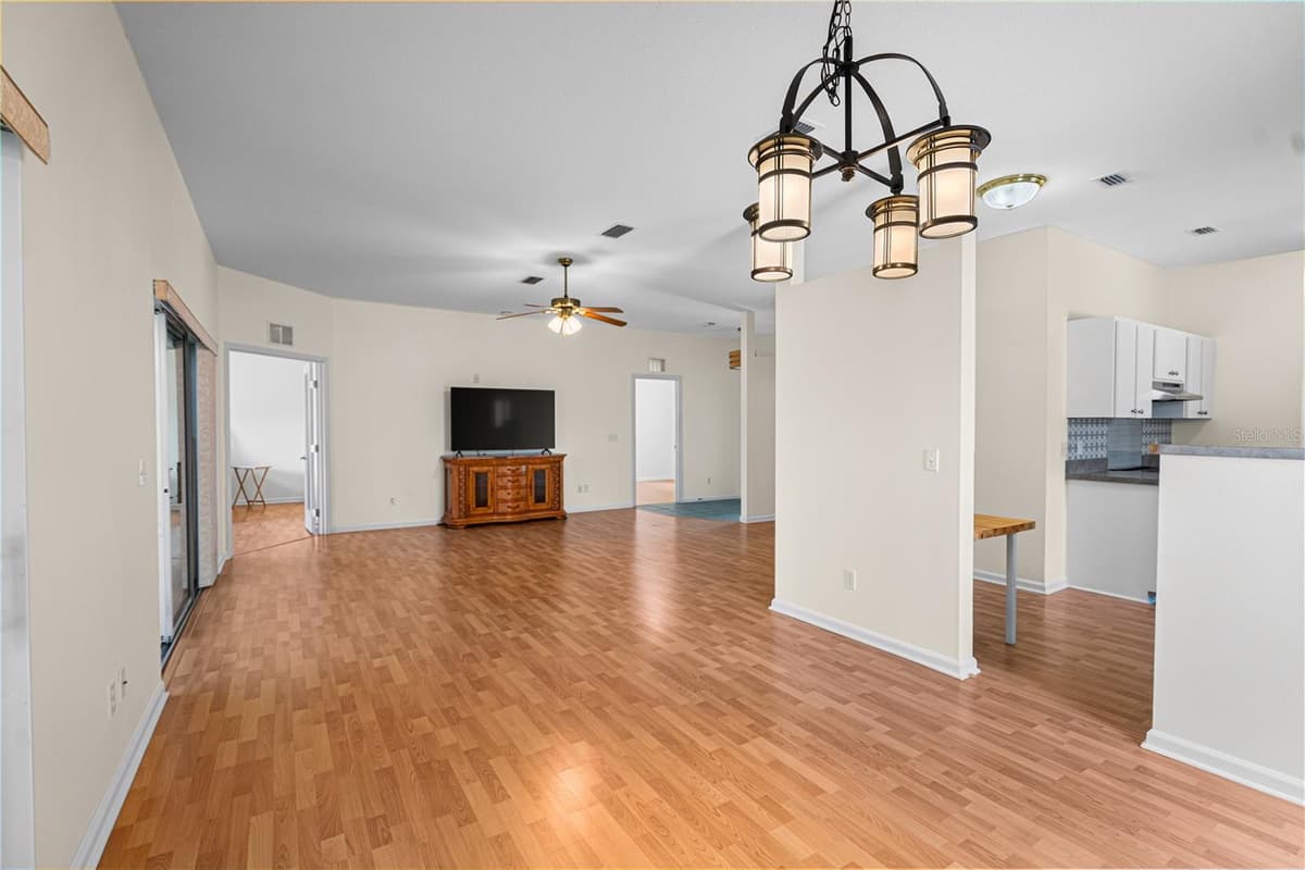 1901 50TH CIRCLE — photo 6 of 42
