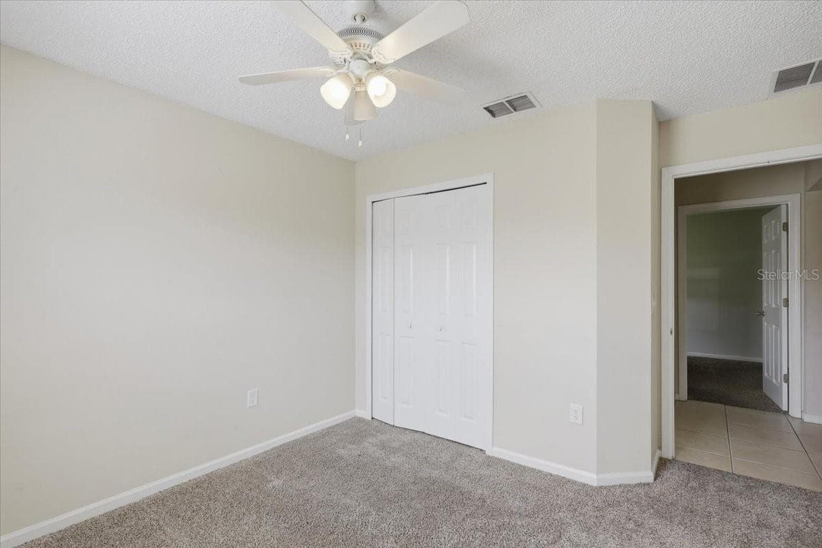 3 LOUVET LANE — photo 15 of 43