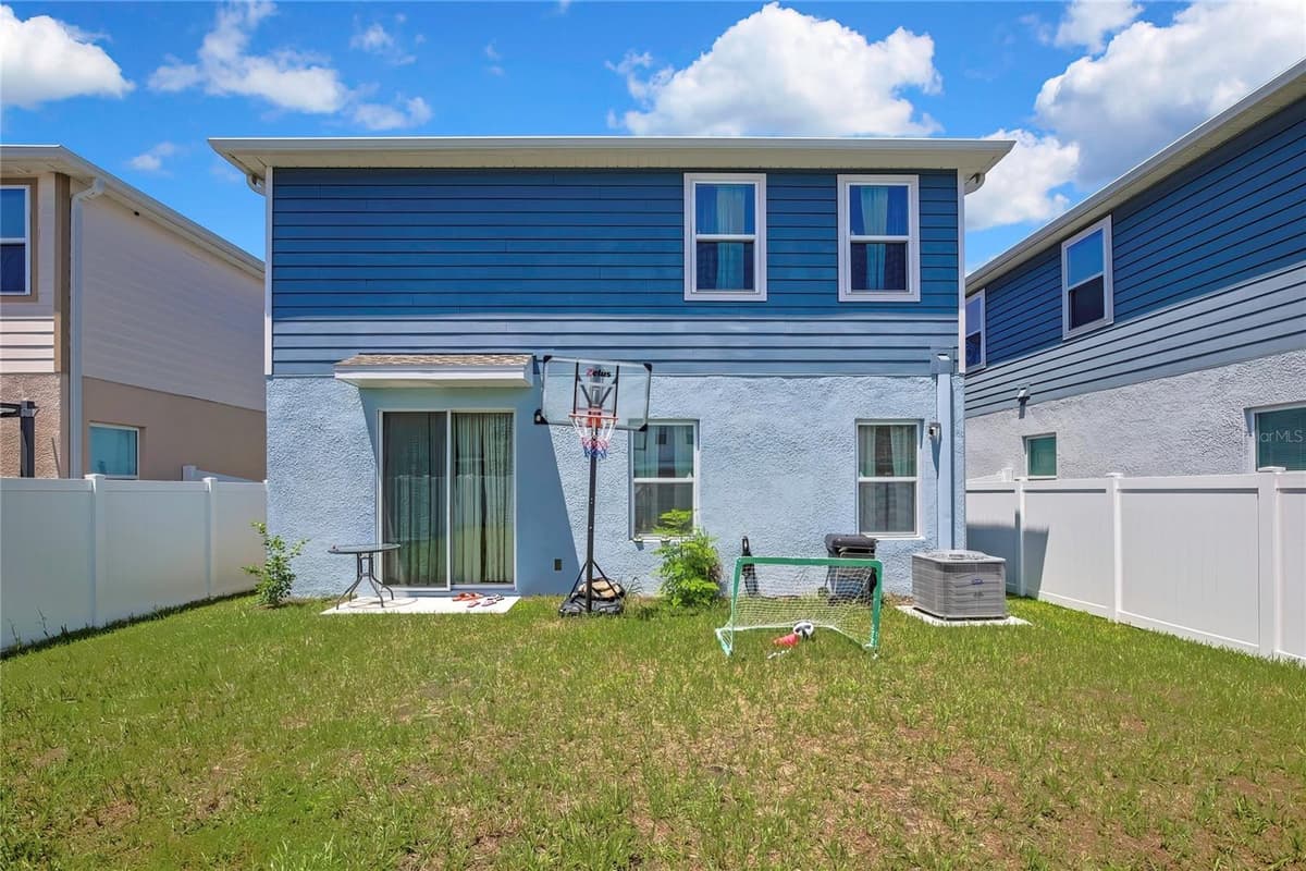 11912 THORNCREST DRIVE — photo 40 of 55
