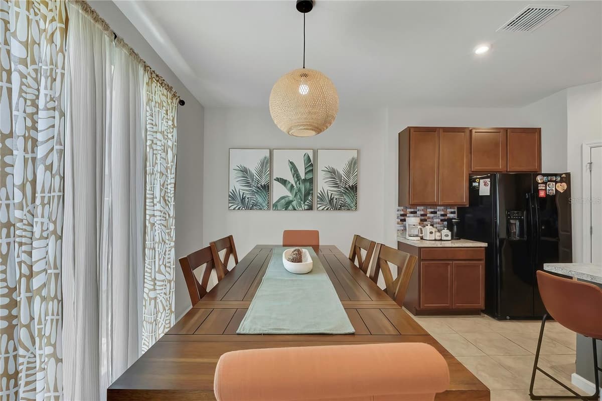 11912 THORNCREST DRIVE — photo 19 of 55