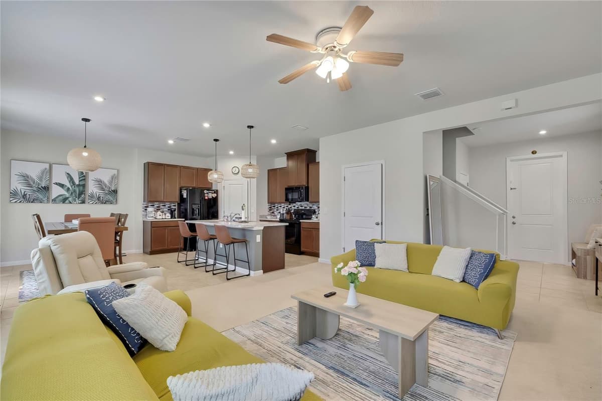 11912 THORNCREST DRIVE — photo 12 of 55
