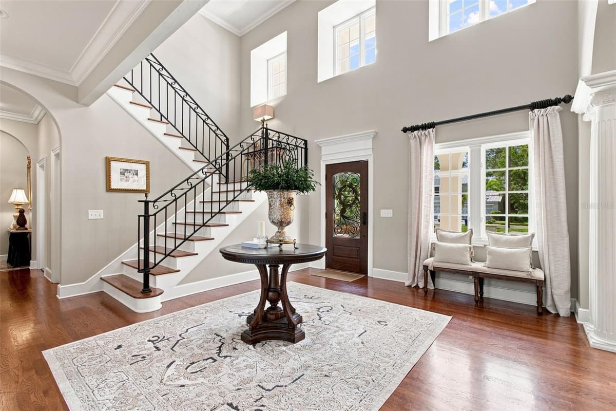 4537 SWANN AVENUE — photo 7 of 58