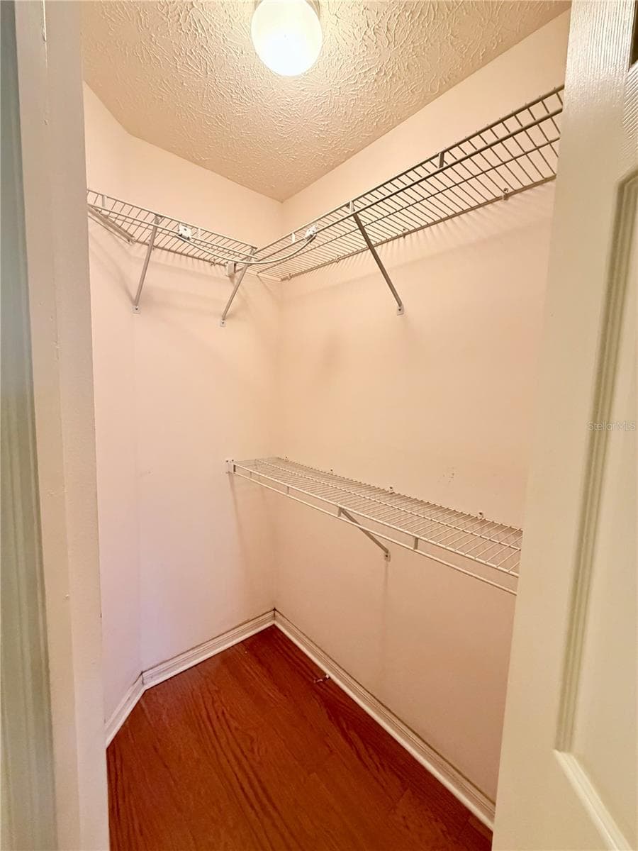 706 MORAY DRIVE — photo 15 of 53