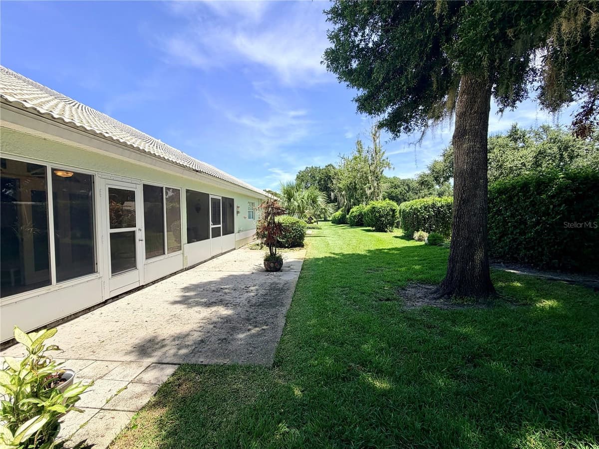 706 MORAY DRIVE — photo 37 of 53