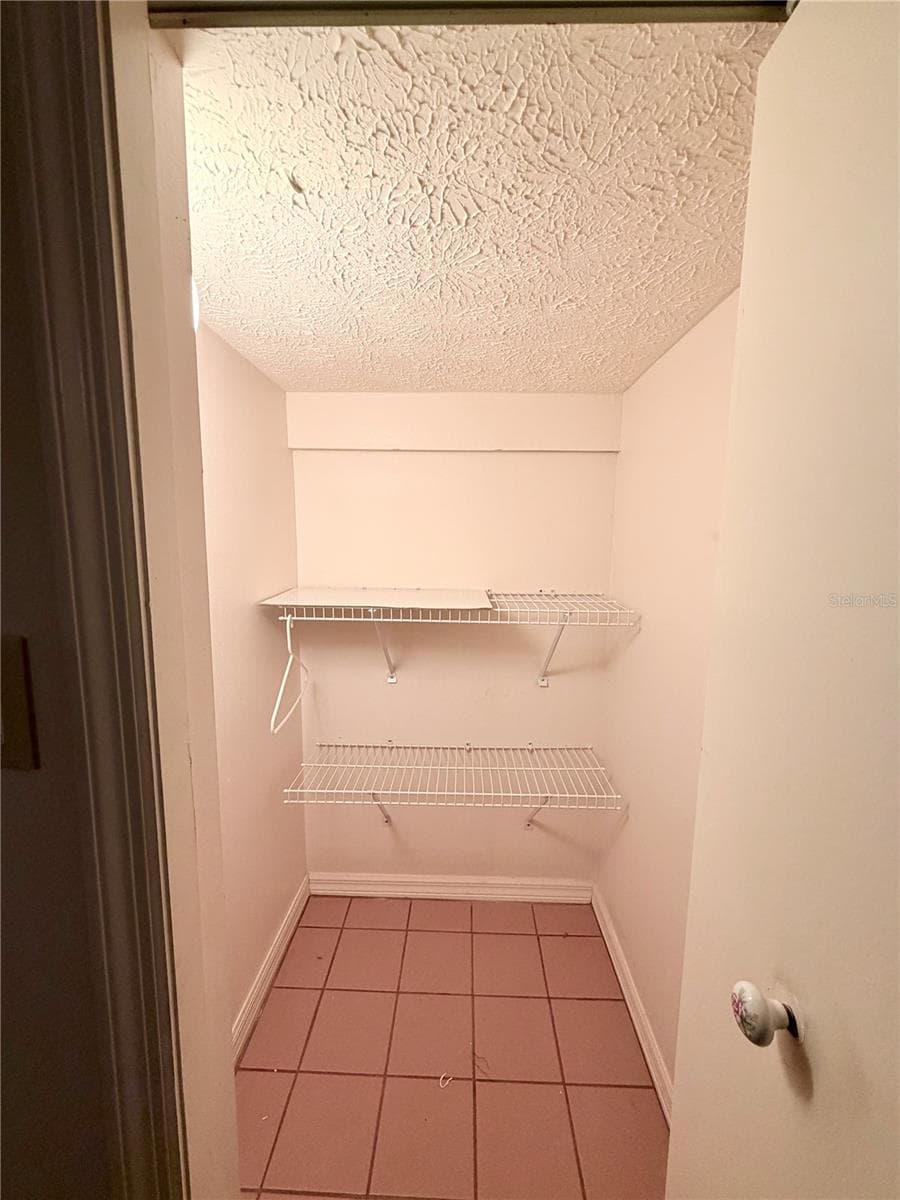 706 MORAY DRIVE — photo 21 of 53