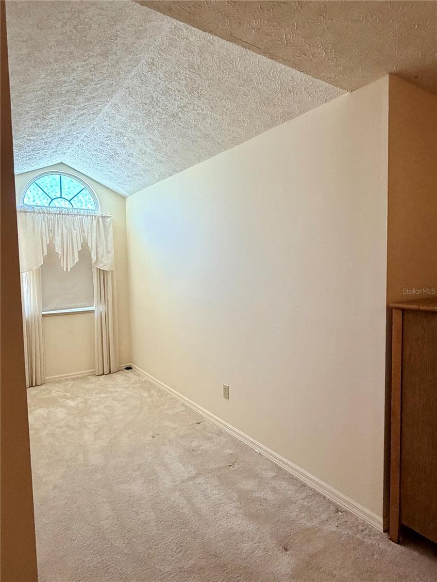 706 MORAY DRIVE — photo 26 of 53