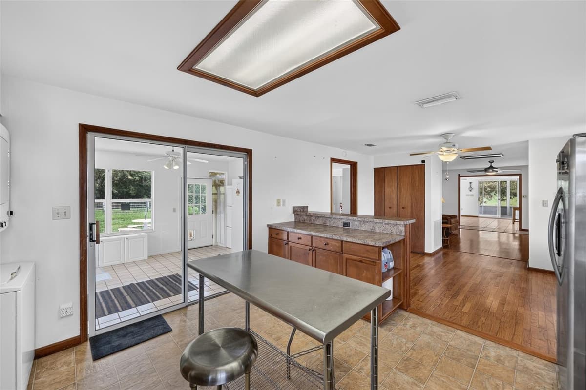 20500 27TH STREET — photo 32 of 61