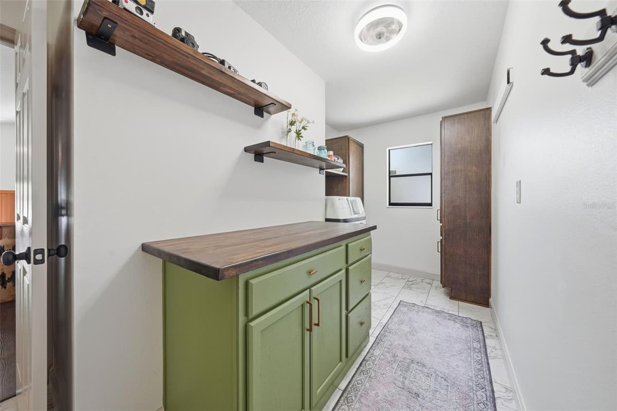 10102 SILVER BLUFF DRIVE — photo 44 of 60