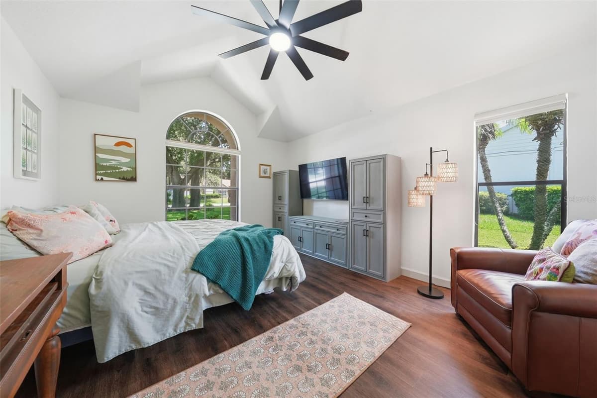 10102 SILVER BLUFF DRIVE — photo 29 of 60