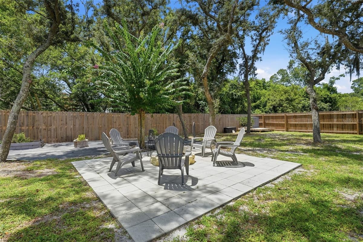 10102 SILVER BLUFF DRIVE — photo 54 of 60