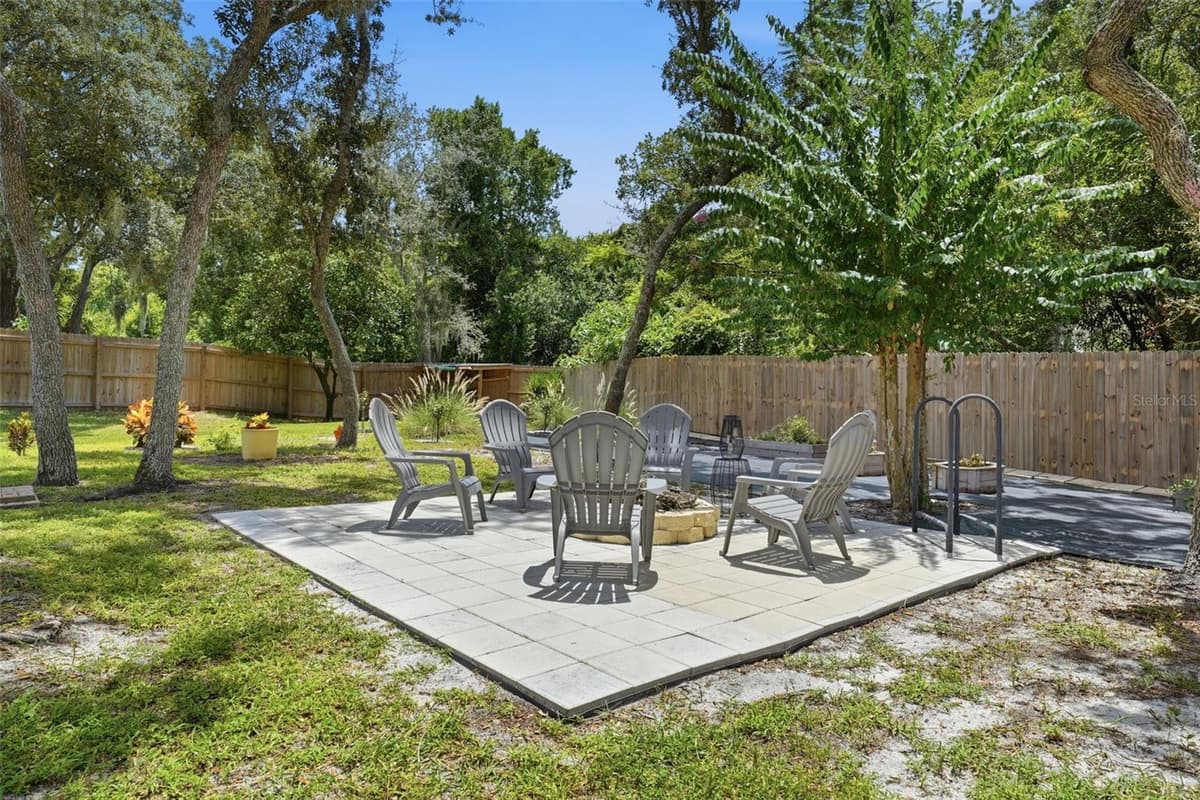 10102 SILVER BLUFF DRIVE — photo 55 of 60