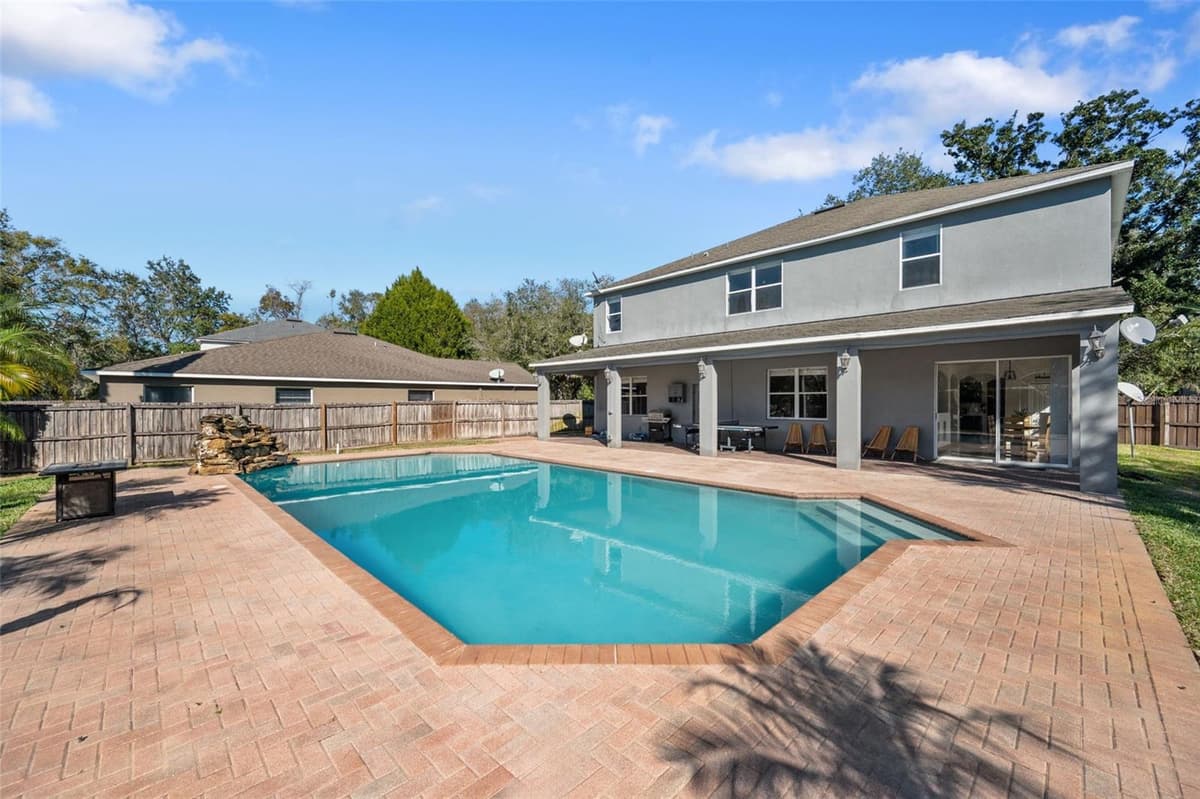 1542 MCCREA DRIVE — photo 86 of 98
