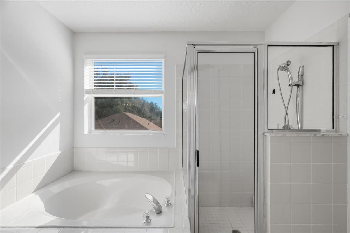 1542 MCCREA DRIVE — photo 73 of 98