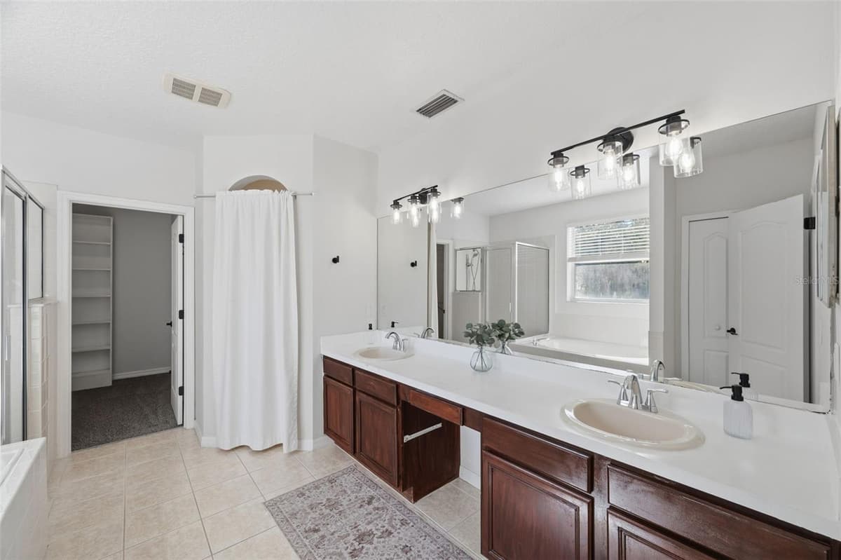 1542 MCCREA DRIVE — photo 72 of 98