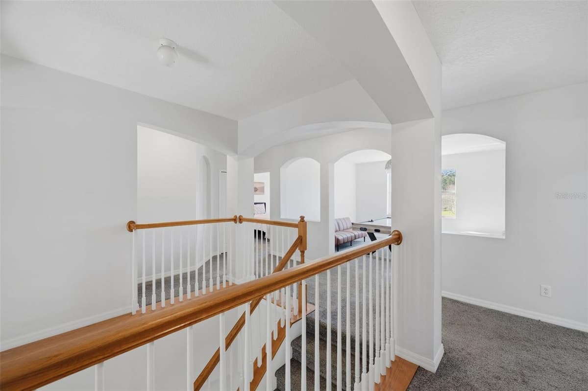 1542 MCCREA DRIVE — photo 43 of 98