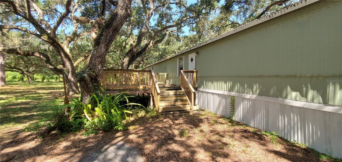 13016 BARNEY DRIVE — photo 3 of 18