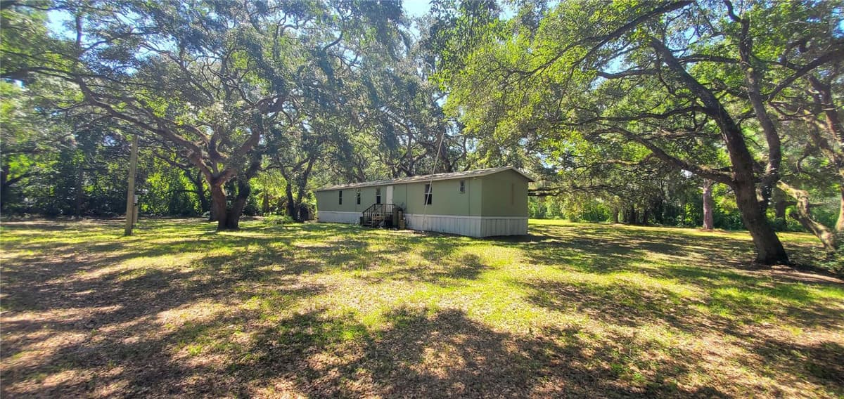 13016 BARNEY DRIVE — photo 9 of 18