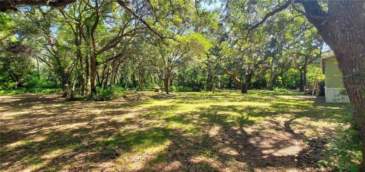13016 BARNEY DRIVE — photo 12 of 18