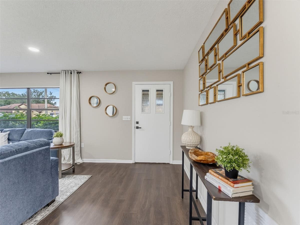 8275 DORA STREET — photo 4 of 36