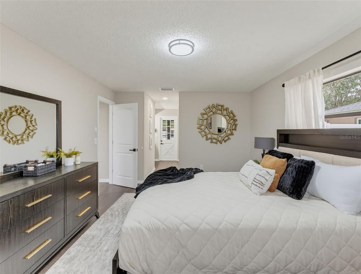 8275 DORA STREET — photo 8 of 36