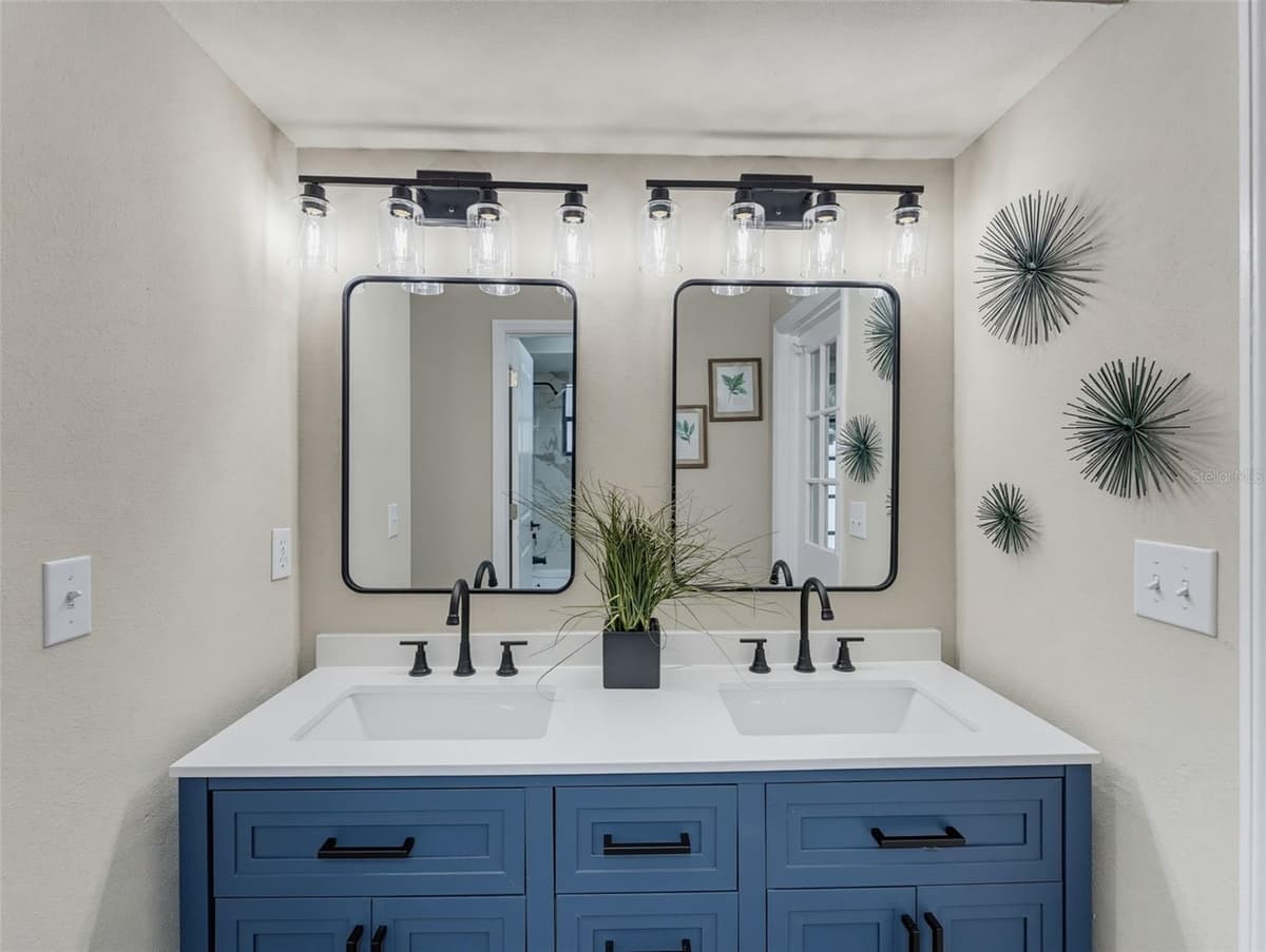 8275 DORA STREET — photo 12 of 36