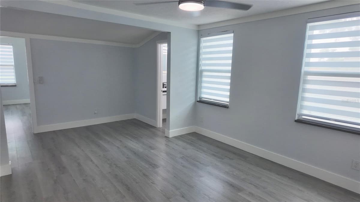 966 CLOVER STREET — photo 22 of 49