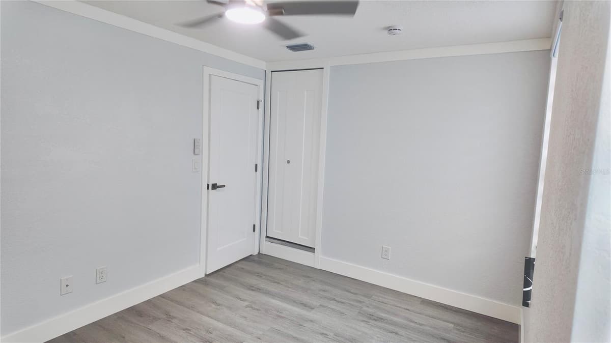 966 CLOVER STREET — photo 36 of 49