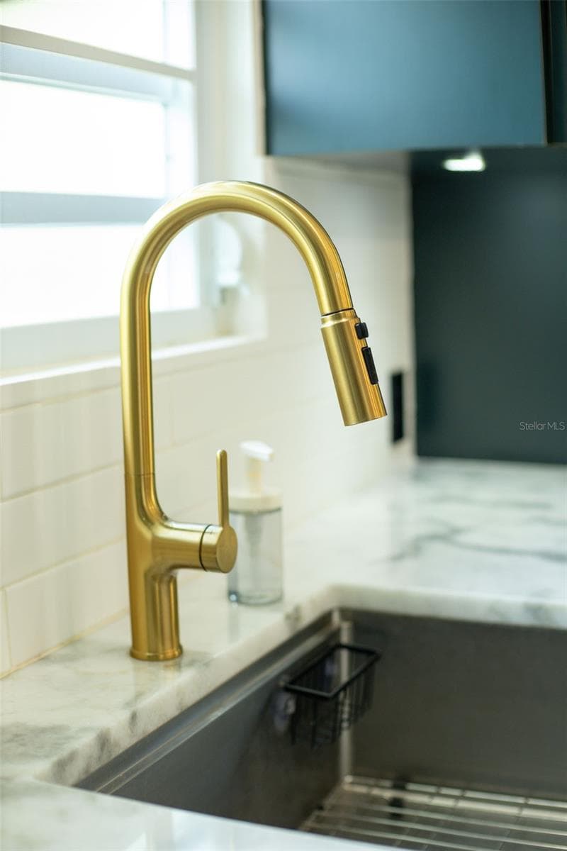 118 CALLE ACACIA — photo 7 of 19