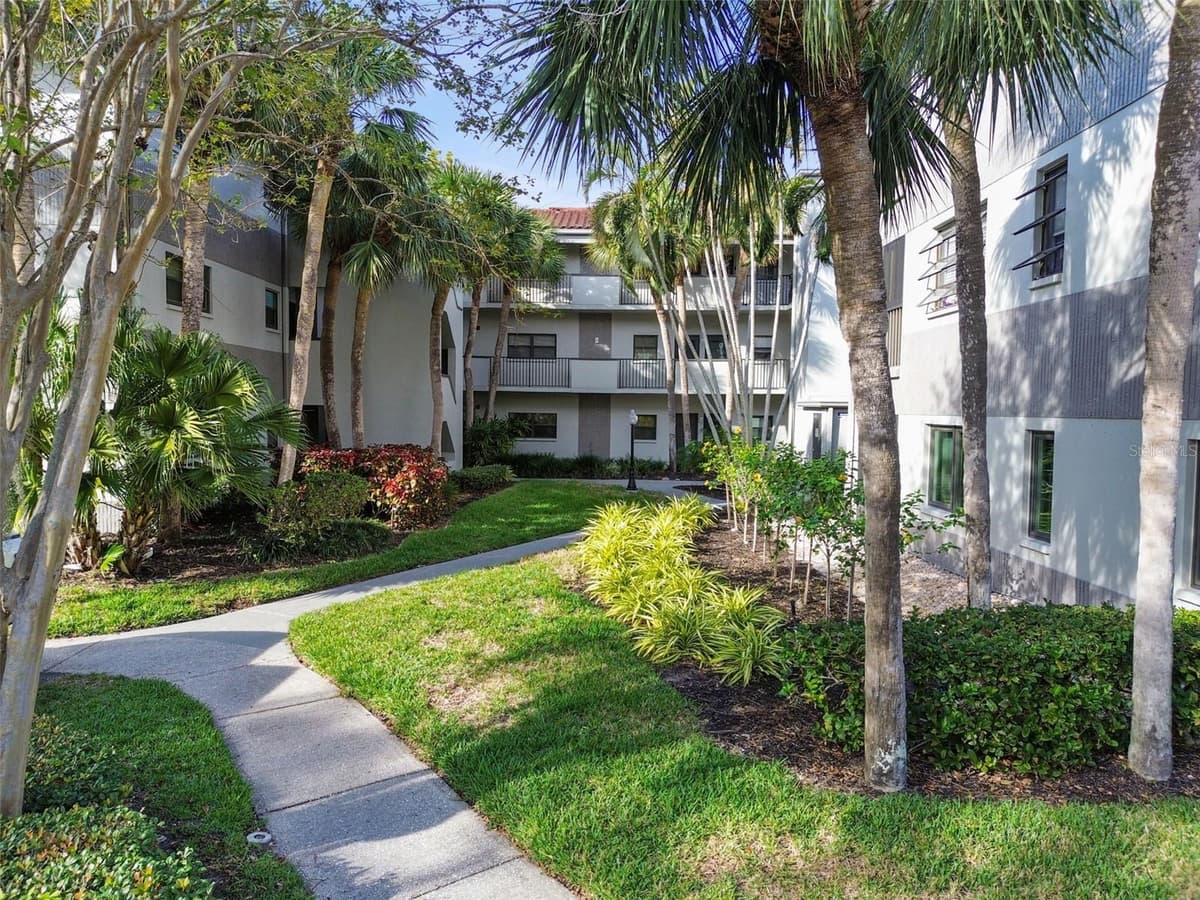 2650 COUNTRYSIDE BOULEVARD — photo 41 of 54