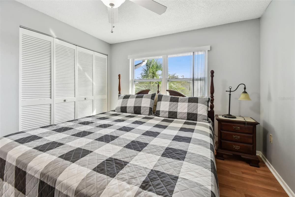 2650 COUNTRYSIDE BOULEVARD — photo 33 of 54